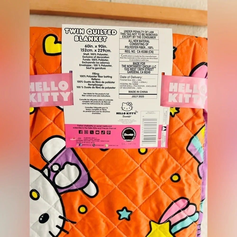 Hello kitty Twin quilted blanket NEW 60in X 90in has two sizes